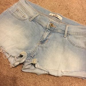 Light wash Hollister shorts
